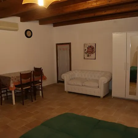 Vecchiabari Appartement *